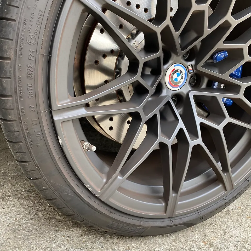 BMW M4 F82 wheel repair - BMW M4 F82 Wheel Repair — 826M Gunmetal Restored photo 3