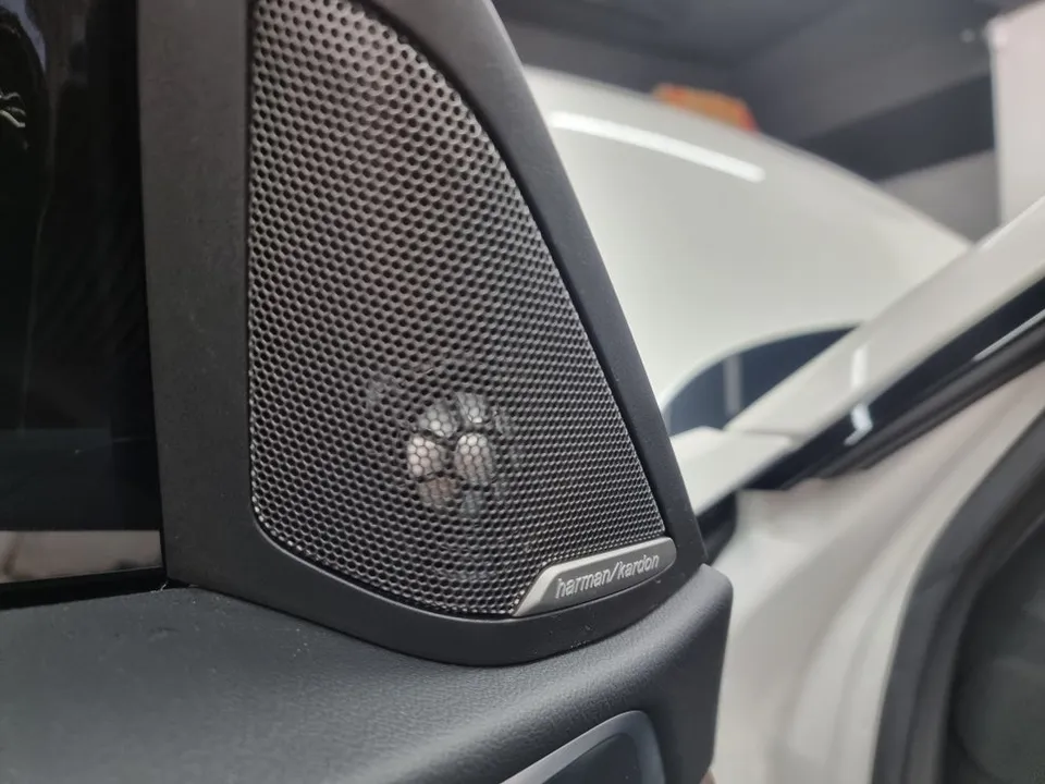 BMW i4のカーオーディオ施工事例 施工写真 2-2