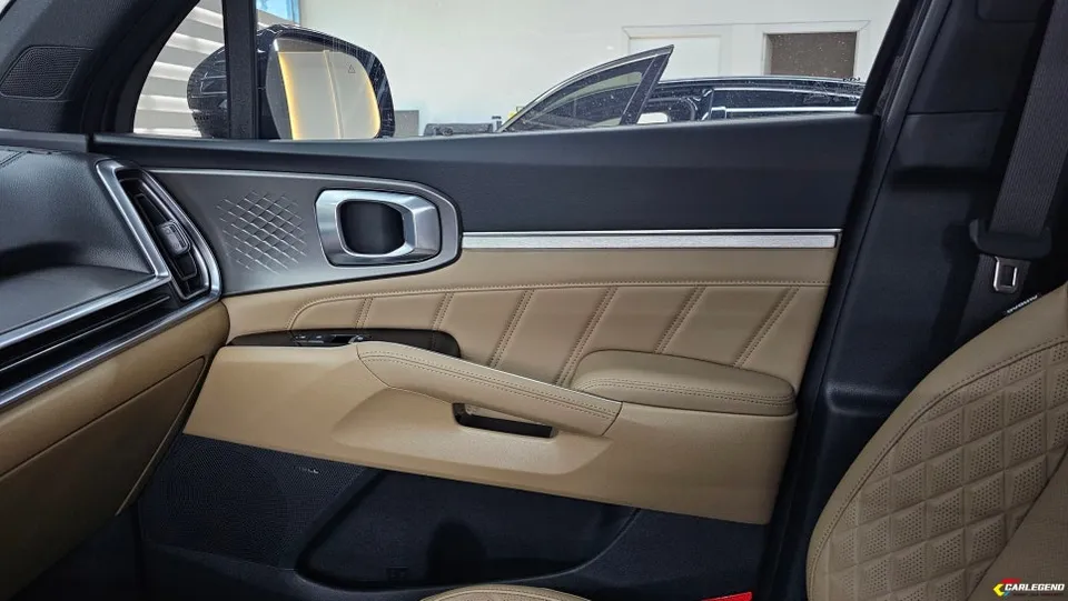 Hyundai Sorento MQ4 ambient lighting - Hyundai Sorento MQ4 Ambient Lighting Review: Cost & Results photo 5