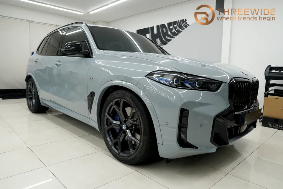 BMW X5のカーラッピング事例｜費用目安と仕上がり 施工写真 1-3