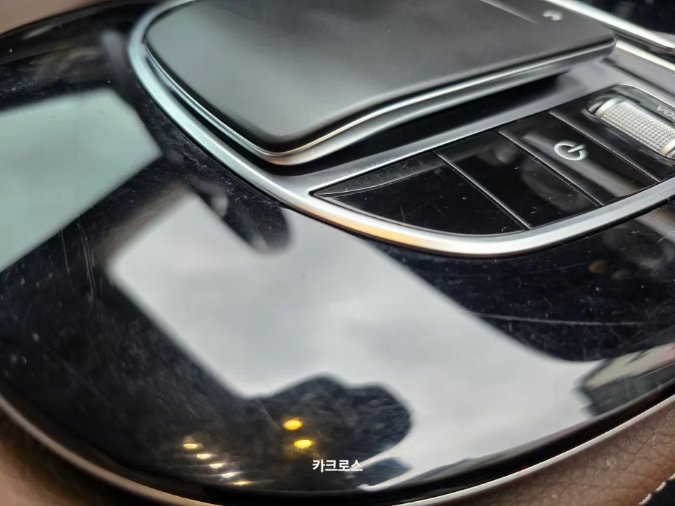 Mercedes-Benz E-Class W213のカーラッピング事例 施工写真 4-1