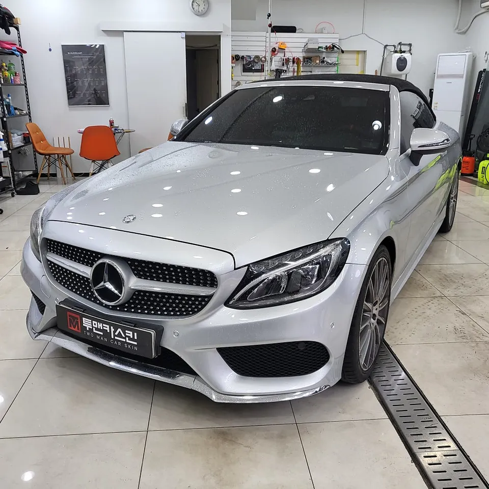 Mercedes-Benz Cクラス カブリオレのカーラッピング事例 施工写真 3-1