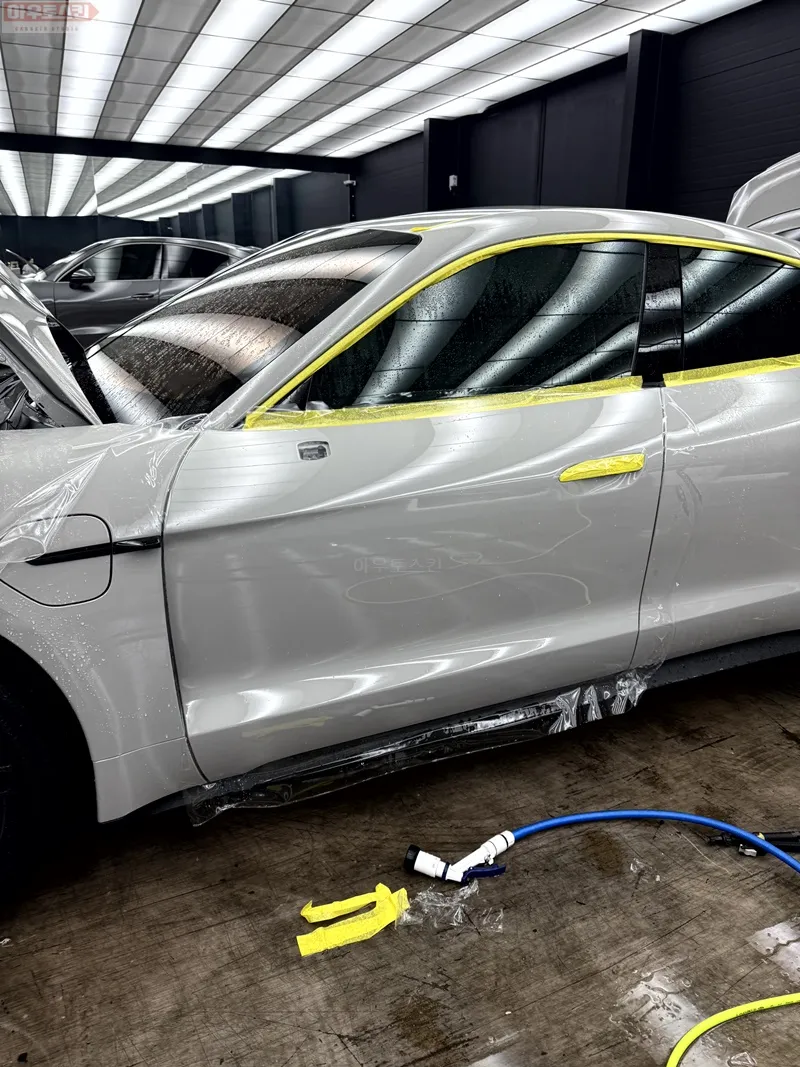 Porsche Taycan PPF施工事例|費用目安と仕上がり 施工写真 3-2