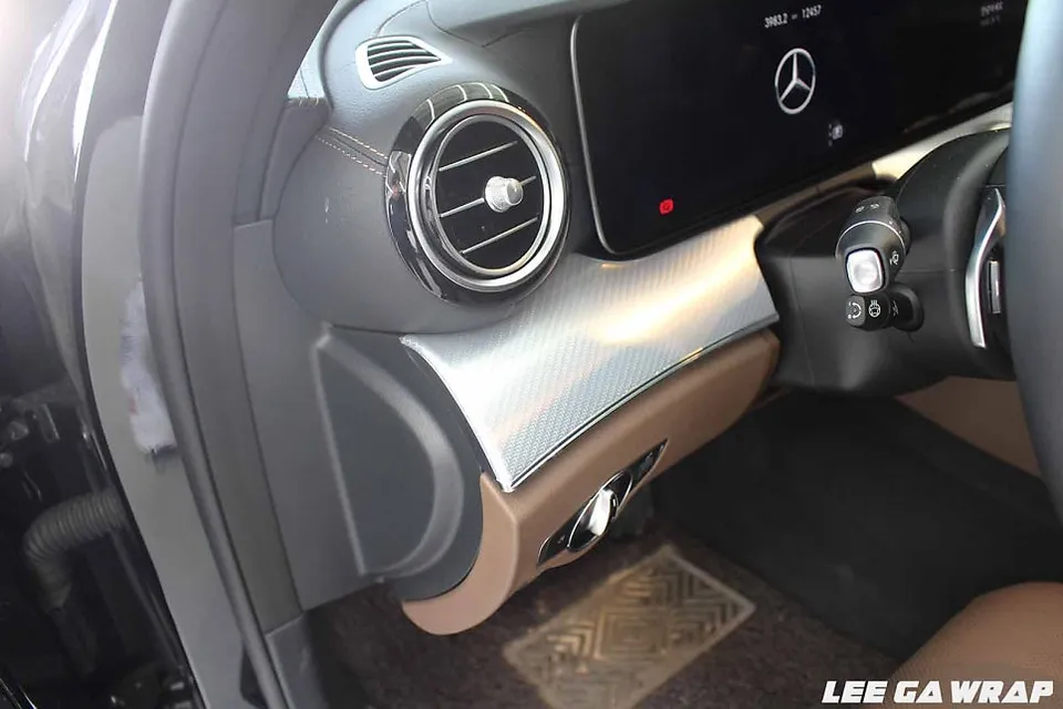 Mercedes-Benz Eクラスのカーラッピング事例｜3Mマットブラック 施工写真 3-2