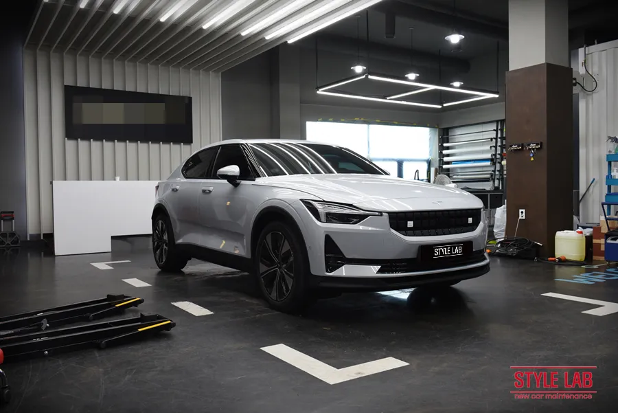 Volvo 2 vinyl wrap installation result