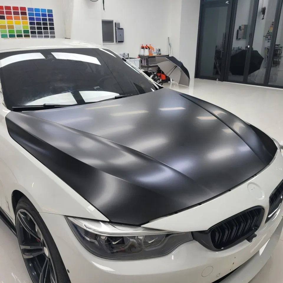 BMW 4シリーズ カブリオレのカーラッピング事例｜サテンブラック 施工写真 1-3