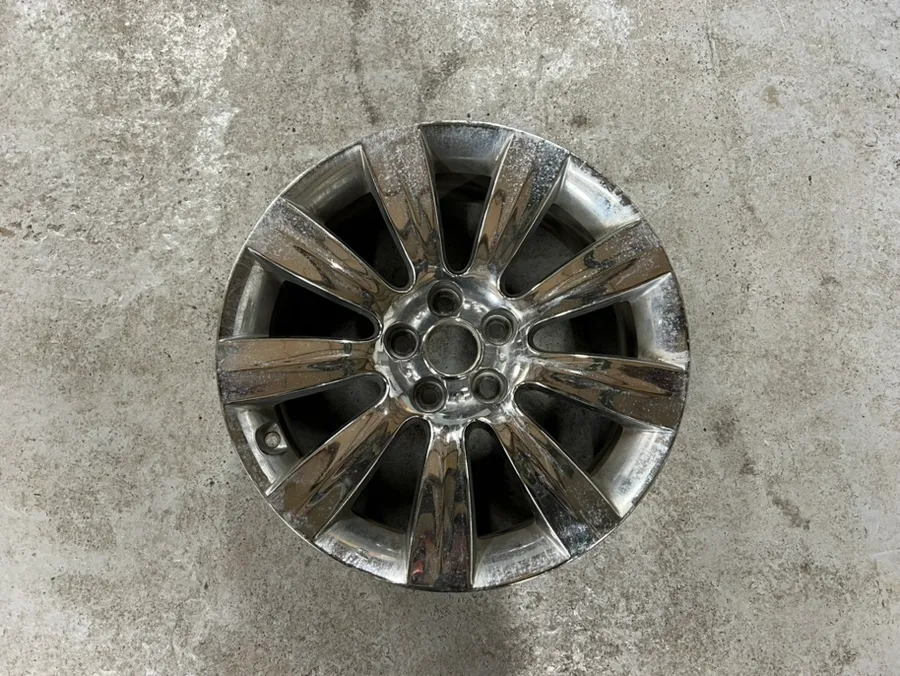 Hyundai Equus wheel repair - Hyundai Equus Wheel Repair & Painting Review photo 3