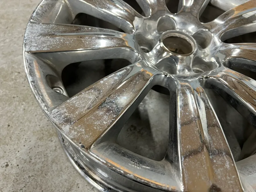 Hyundai Equus wheel repair - Hyundai Equus Wheel Repair & Painting Review photo 4
