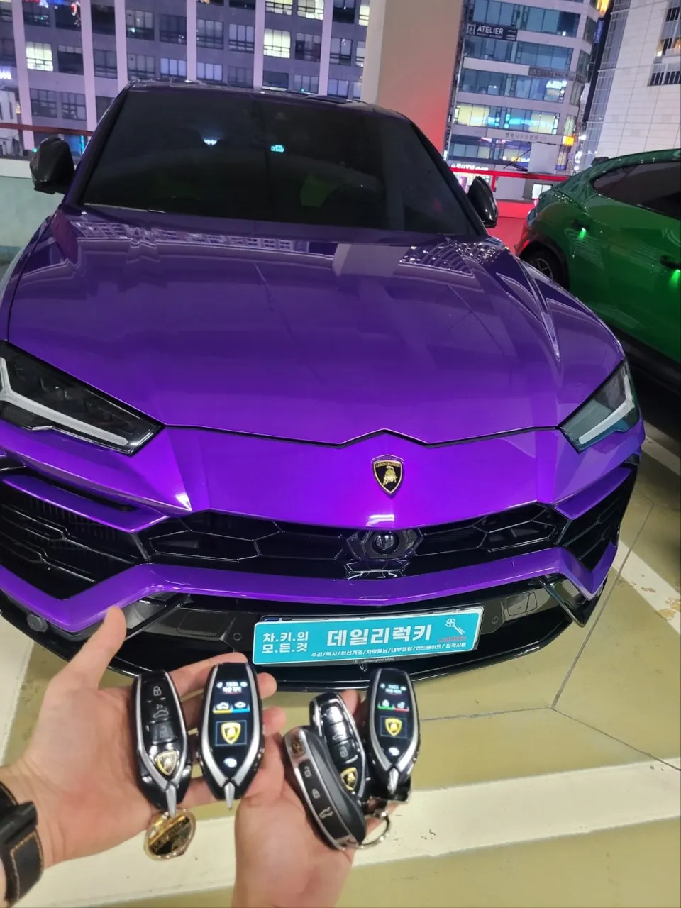 Lamborghini Urus oem options installation result
