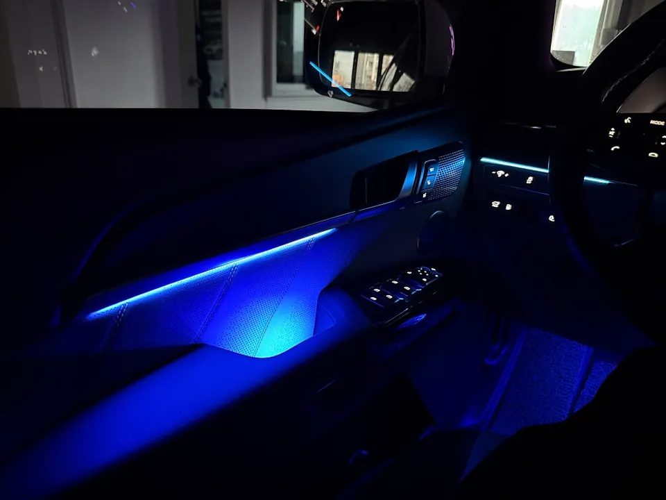 Kia Mohave The Master Ambient Lighting Review — Enhanced Interior photo 2