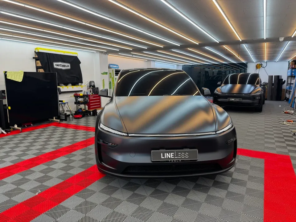 Tesla Model Y PPF施工事例｜無光フィルムで高級感UP 施工写真 3-3