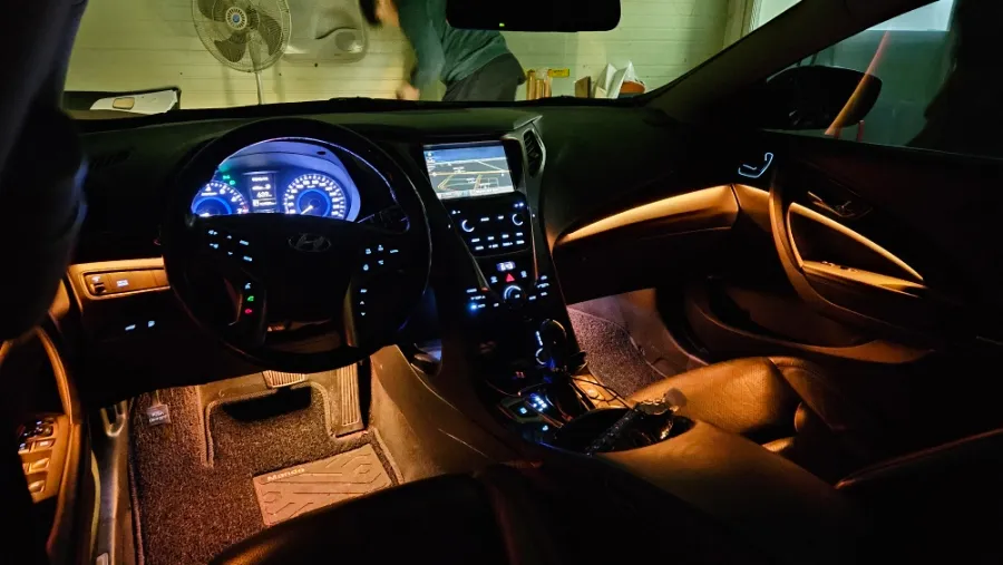 Hyundai Grandeur HG ambient lighting - Hyundai Grandeur HG Ambient Lighting Review: Premium Interior LED photo 4