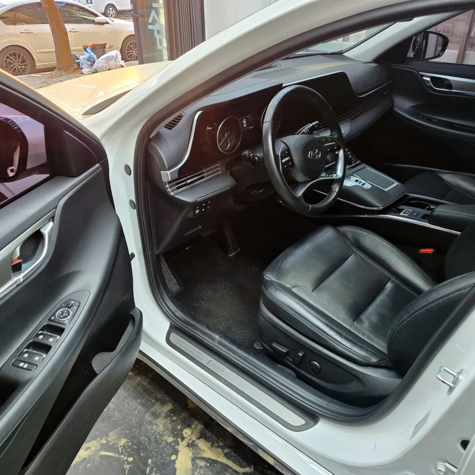 Hyundai Grandeur IGのガラスコーティング事例|新車のような輝きへ 施工写真 3-2