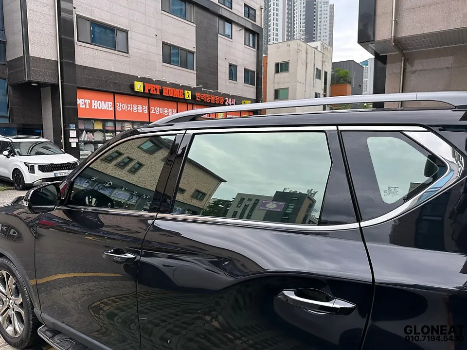 SsangYong G4 Rextonのカーフィルム施工事例|費用目安・仕上がり 施工写真 2-3