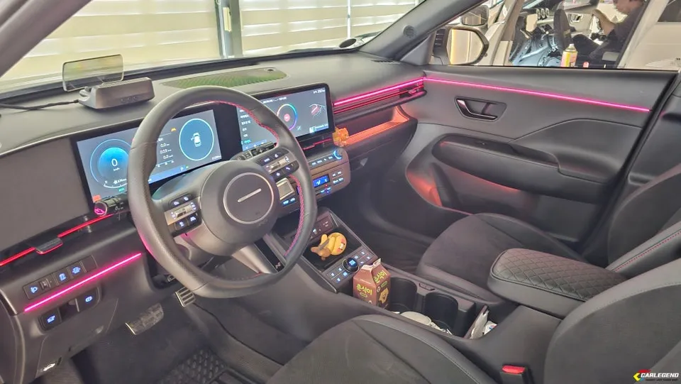Hyundai Kona ambient lighting - Hyundai Kona Ambient Lighting Installation - Clean Interior Illum photo 4