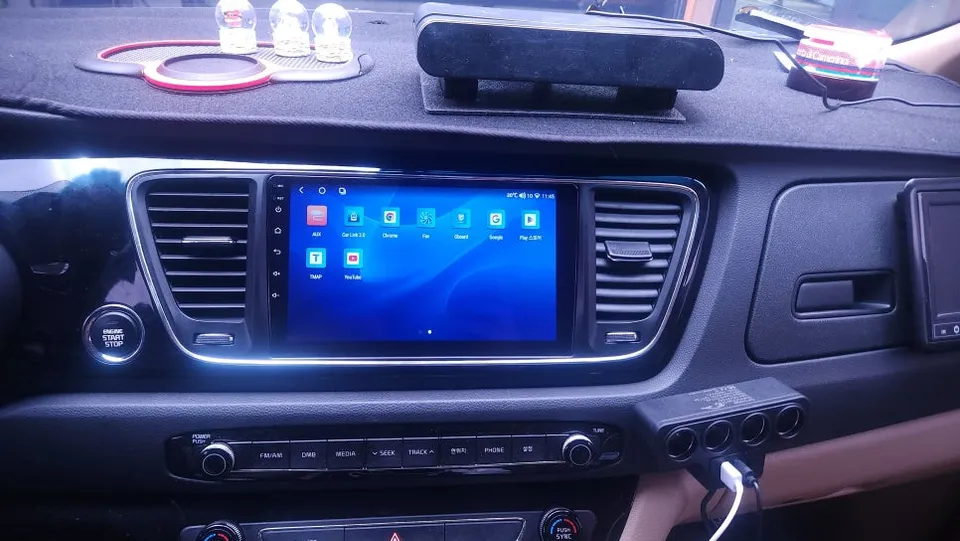 Kia Carnival KA4のAndroid Auto・CarPlay取付事例 施工写真 3