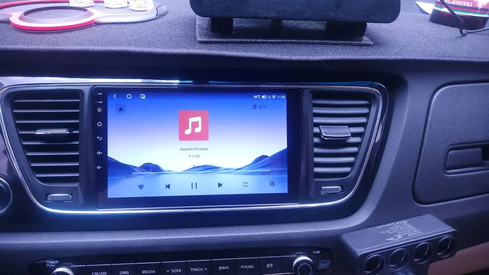 Kia Carnival KA4のAndroid Auto・CarPlay取付事例 施工写真 6
