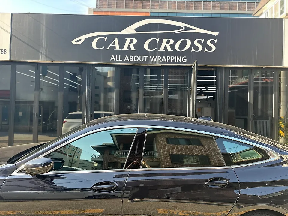 BMW 6 Series GT vinyl wrap - BMW 6 Series GT Vinyl Wrap Installation Review — Cost photo 4