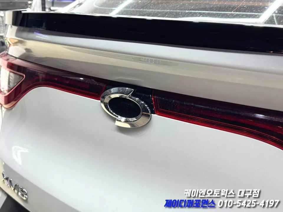 Renault XM3 body kit - Renault XM3 Body Kit Review: Nouvelle Vague 2D Emblem Upgrade photo 3