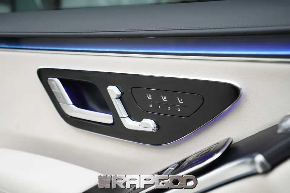 Mercedes-Benz S-ClassのPPF施工事例|内装ハイグロシ保護 施工写真 3-1