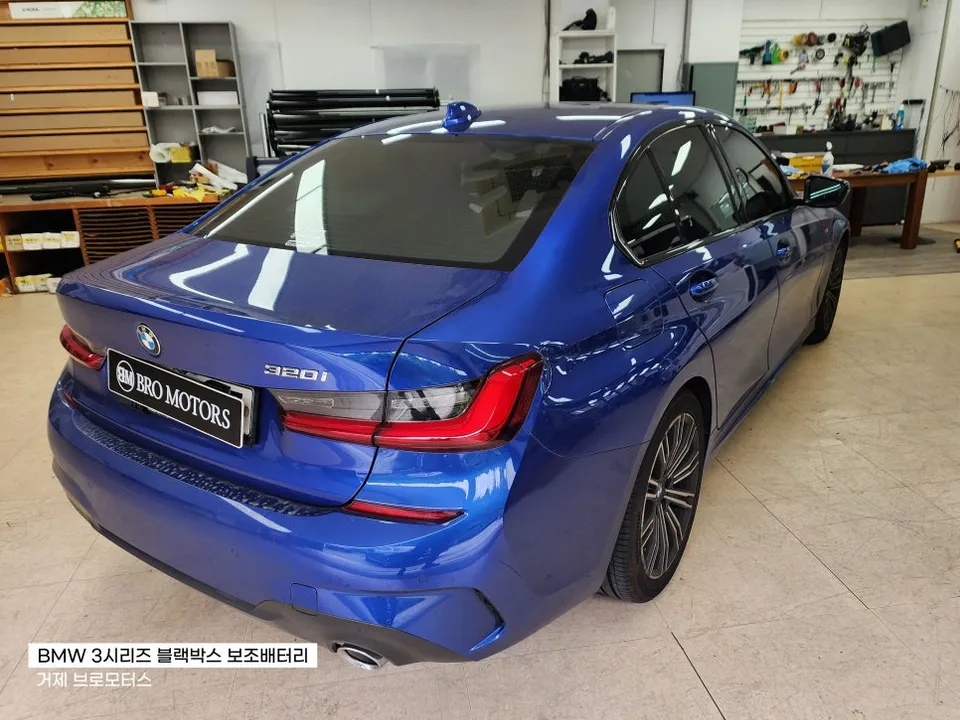 BMW 3 Series dash cam - BMW 3 Series Dash Cam Installation Review photo 3