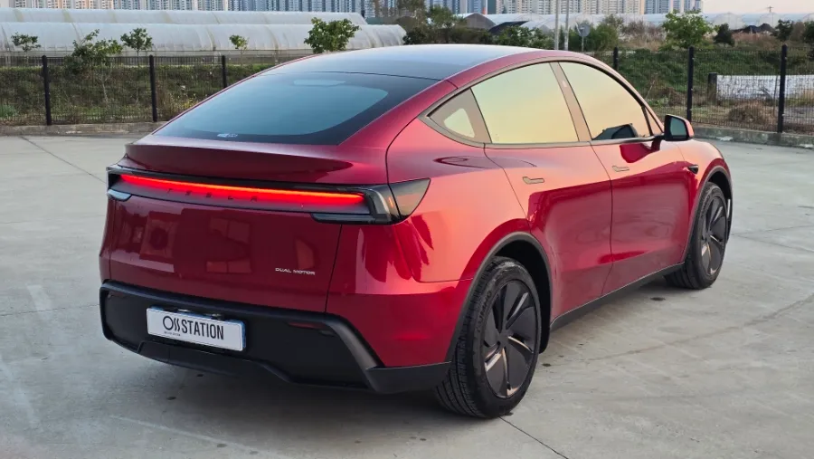 Tesla Model Yのカーフィルム施工事例｜費用目安・仕上がり 施工写真 4-2
