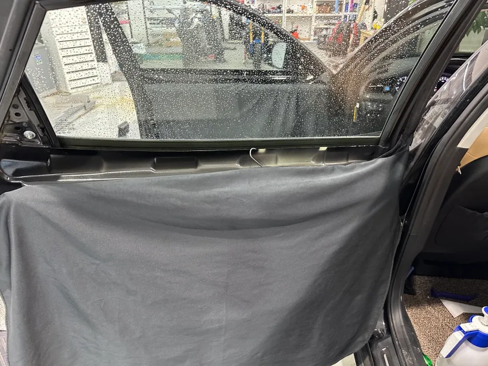 Kia K7 Premierのカーフィルム施工事例|費用目安・仕上がり 施工写真 3-2