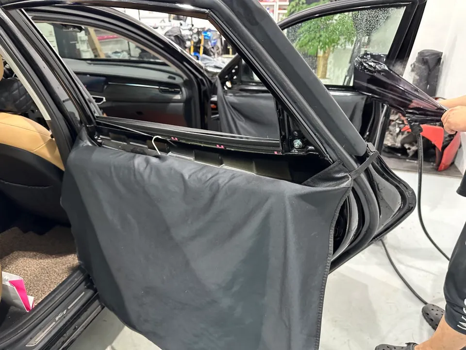 Kia K7 Premierのカーフィルム施工事例|費用目安・仕上がり 施工写真 3-3