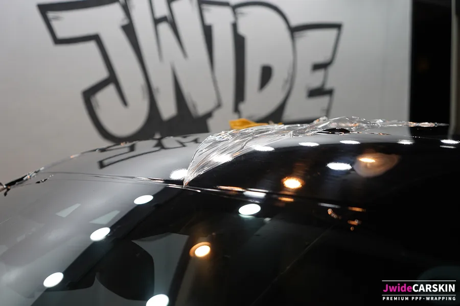 Land Rover Range Rover Sport vinyl wrap - Land Rover Range Rover Sport Vinyl Wrap Review: Cost & Results photo 4