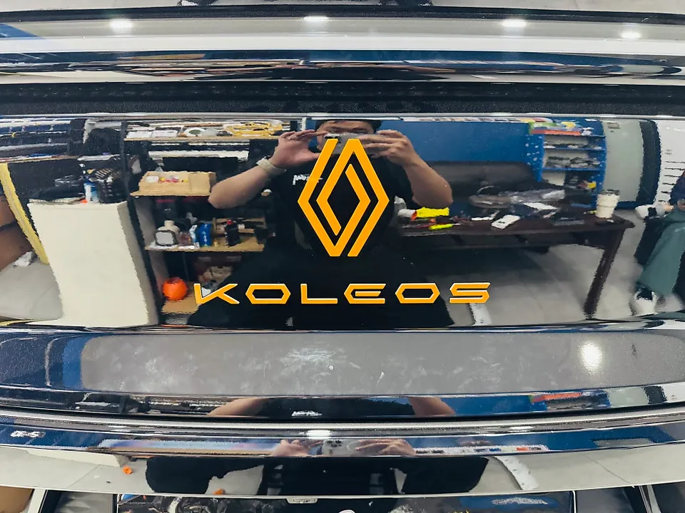 Renault Koleosのカーラッピング事例｜費用目安・仕上がり 施工写真 1-3