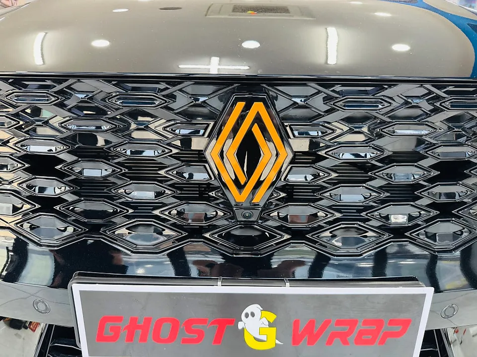 Renault Koleosのカーラッピング事例｜費用目安・仕上がり 施工写真 2-3