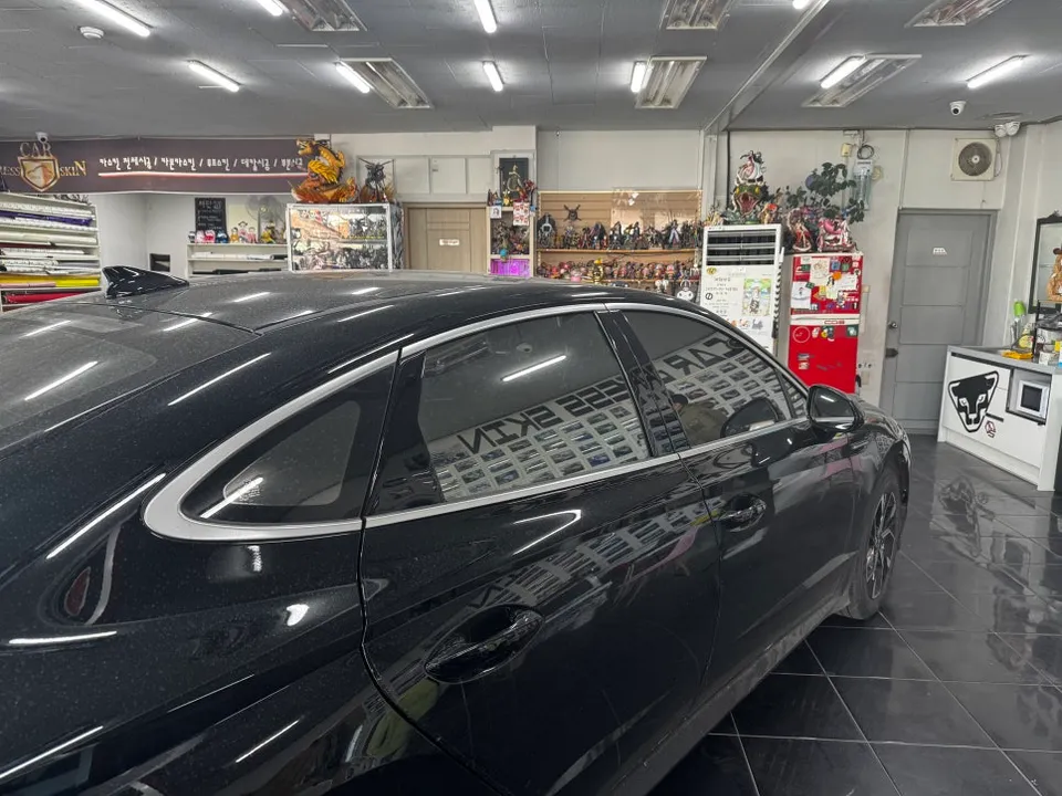 Hyundai Sonata DN8のカーラッピング事例｜クロームパーツの印象変更 施工写真 1-3