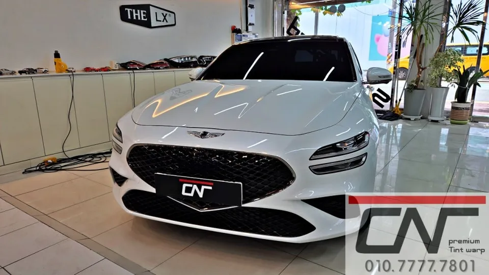 Genesis G70のカーフィルム施工事例｜費用目安と仕上がり 施工写真 1-3