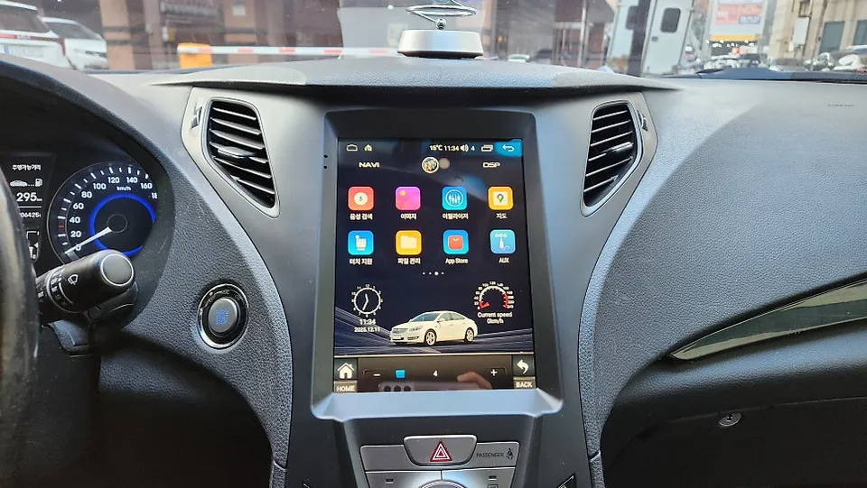 Hyundai Grandeur HGのAndroid Auto・CarPlay取付事例 施工写真 6