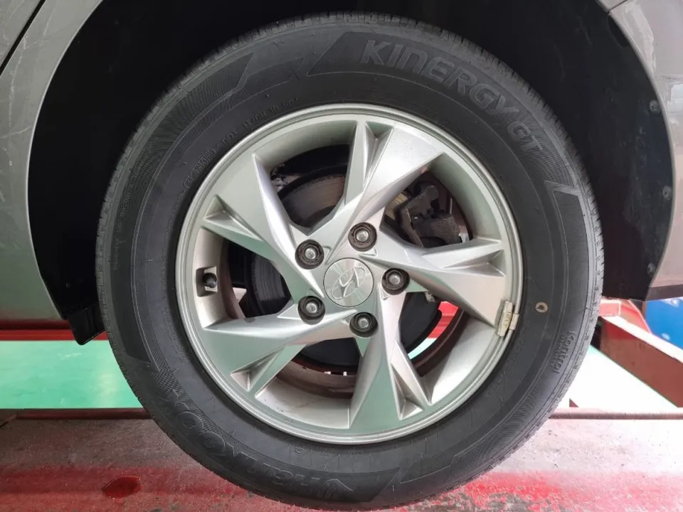 Hyundai Elantra CN7 wheel repair - Hyundai Elantra CN7 Wheel Repair & Painting Review photo 4