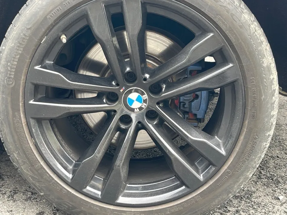 BMW X5 F15 wheel repair - BMW X5 F15 Wheel Refinishing Review — ₩120-180K Gloss Black Restore photo 4