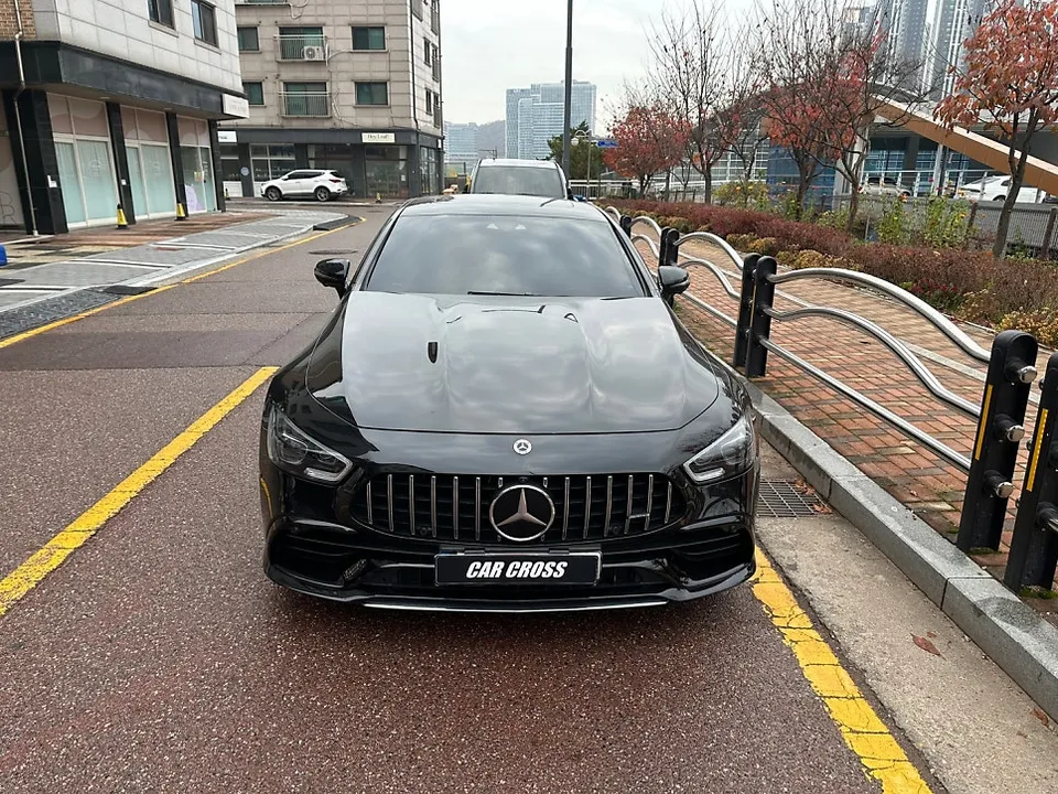 Mercedes-Benz AMG GT 43のカーラッピング事例｜費用目安・仕上がり 写真