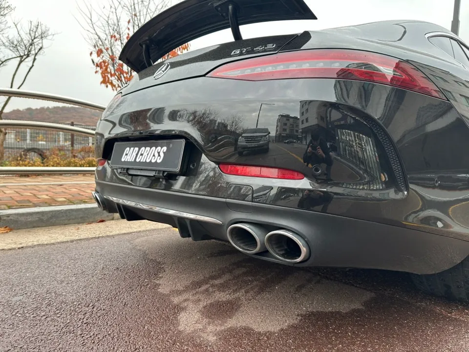 Mercedes-Benz AMG GT 43のカーラッピング事例｜費用目安・仕上がり 施工写真 3-2
