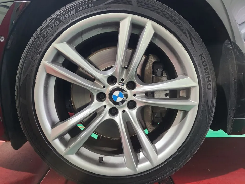 BMW 7 Seriesのホイールリペア・塗装事例 施工写真 4-1