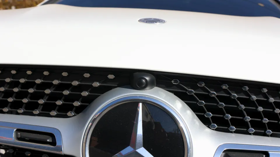 Mercedes-Benz GLA Around View Monitor Review — Seamless Retrofit photo 2