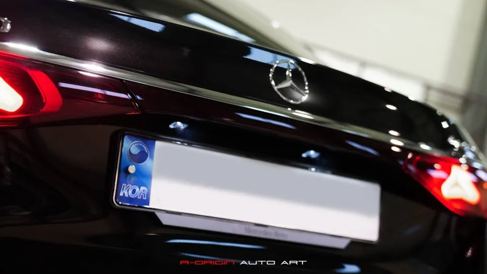 Mercedes-Benz Eクラス W214 PPF施工事例|費用目安・仕上がり 施工写真 2-2