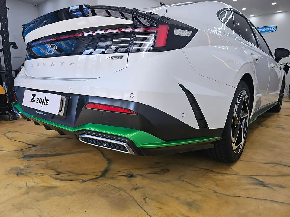 Hyundai Sonata DN8のカーラッピング事例|費用目安・仕上がり 施工写真 2-2