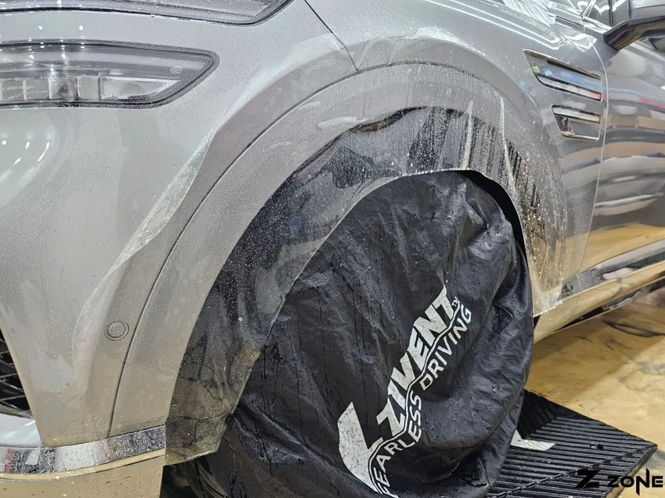 Genesis GV80 PPF施工事例｜費用目安と仕上がり 施工写真 3-2