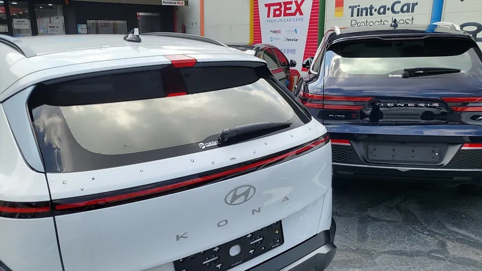 Hyundai Elantraのドラレコ取付事例|費用目安と仕上がり 施工写真 2-3