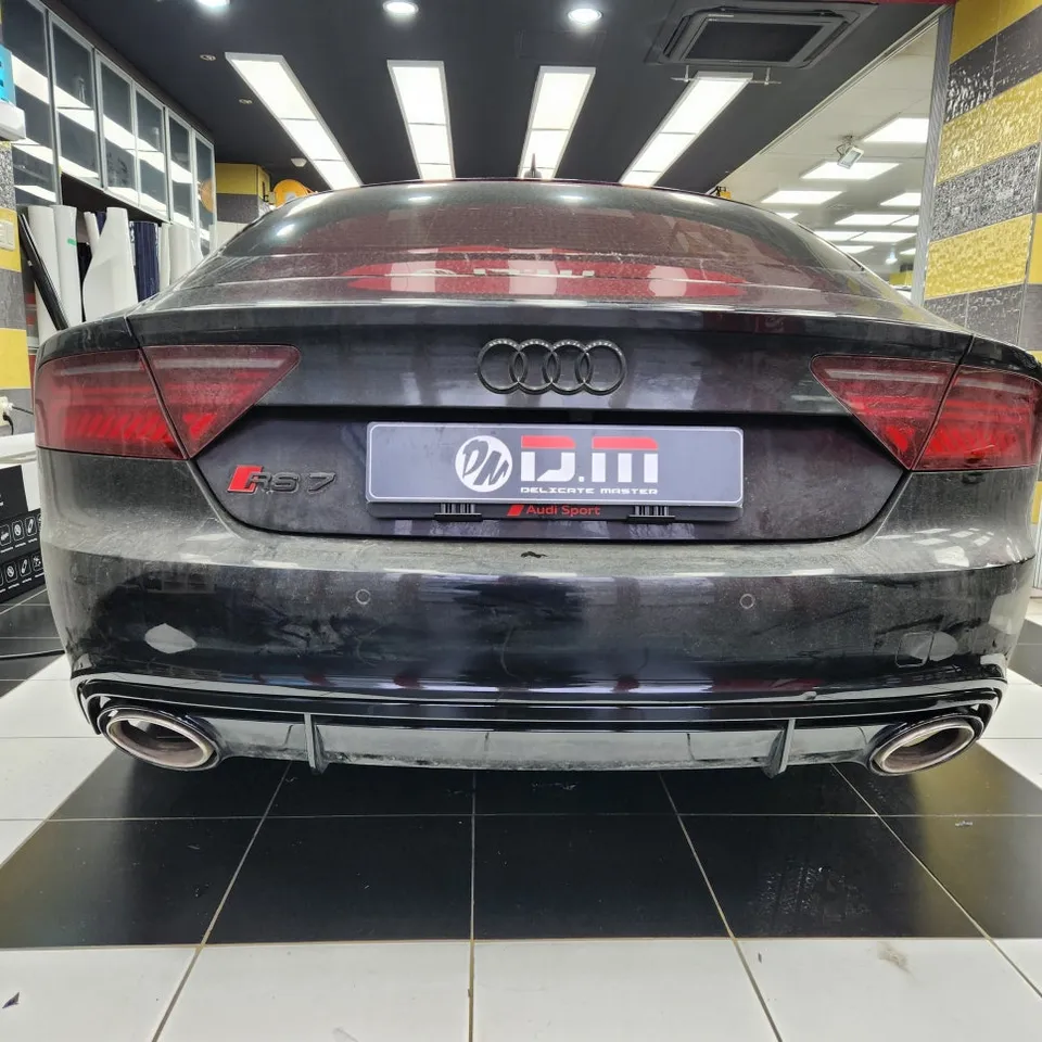 Audi A7のカーラッピング事例 施工写真 4-1