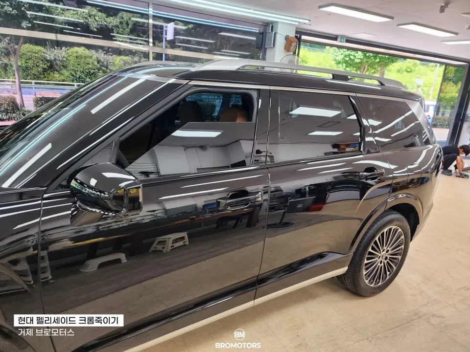 Hyundai Palisadeのカーラッピング事例｜費用目安・仕上がり 施工写真 3-2