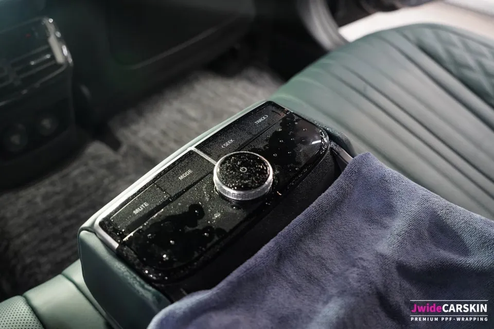 Kia K8の室内PPF施工事例｜費用目安と仕上がり 施工写真 1-3
