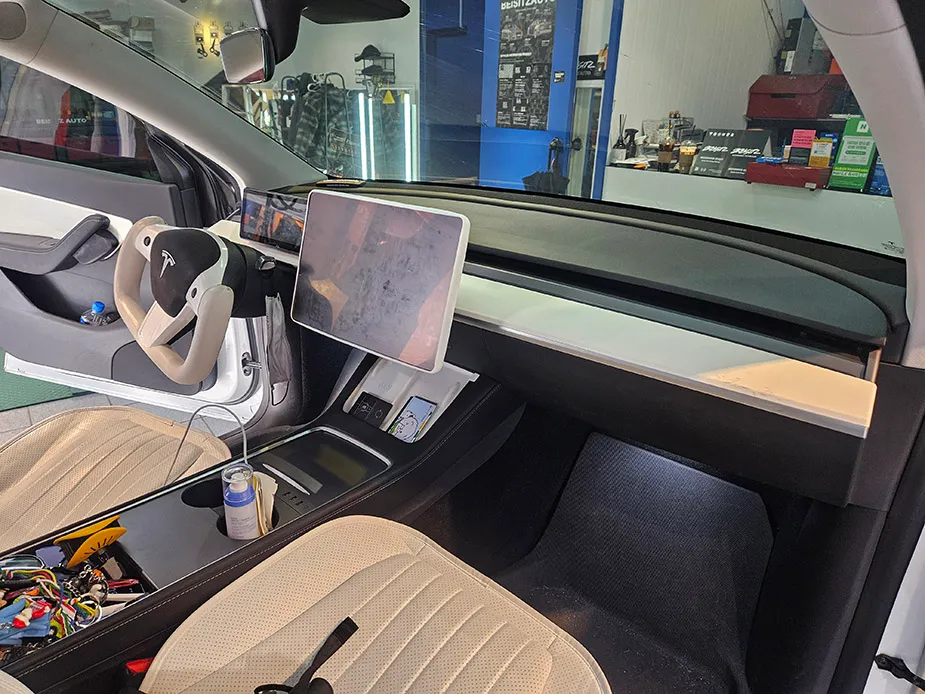 Tesla Model Y Ambient Lighting Review — Interior Upgrade photo 2