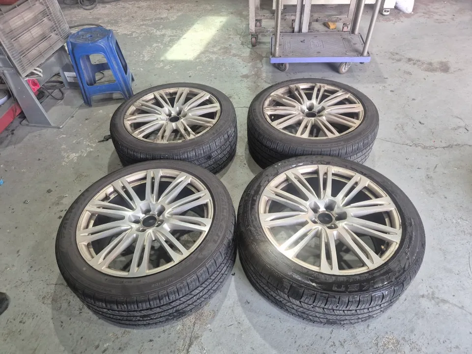 Audi A8 Wheel Repair & Painting Review — Restored Finish photo 3
