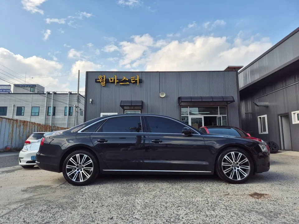 Audi A8 Wheel Repair & Painting Review — Restored Finish After